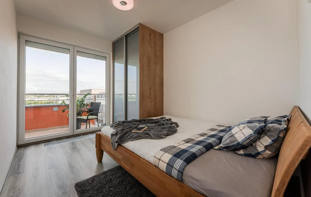 프라하 Penthouse Letnanske Zahrady 아파트