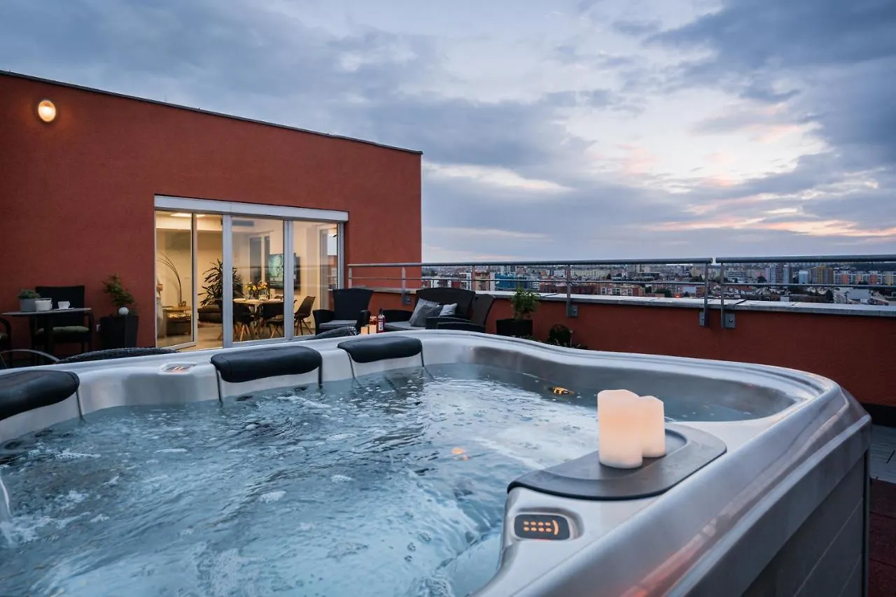 Penthouse Letnanske Zahrady Apartment Prague